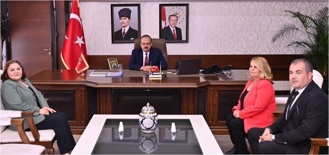 BAŞKAN GENÇAY'DAN AYDIN  VALİSİ CANBOLAT'A ZİYARET
